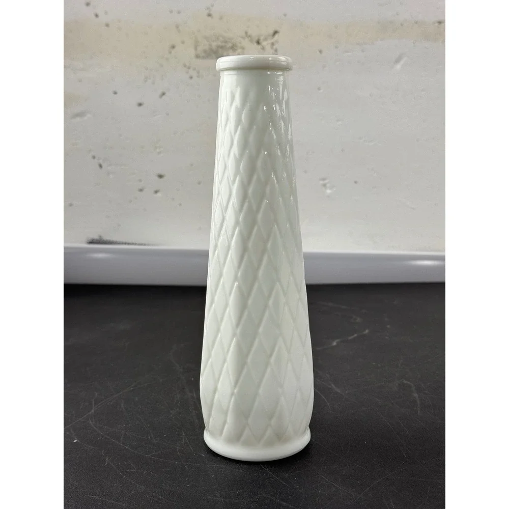 EO Brody Co White Milk Glass Bud Vase Diamond Quilted Pattern 9 Inch USA Made‎